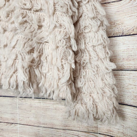 ASTR The Label Short Shaggy Loop Knit Cardigan Beige Sweater Size S Wool Blend - Picture 14 of 16
